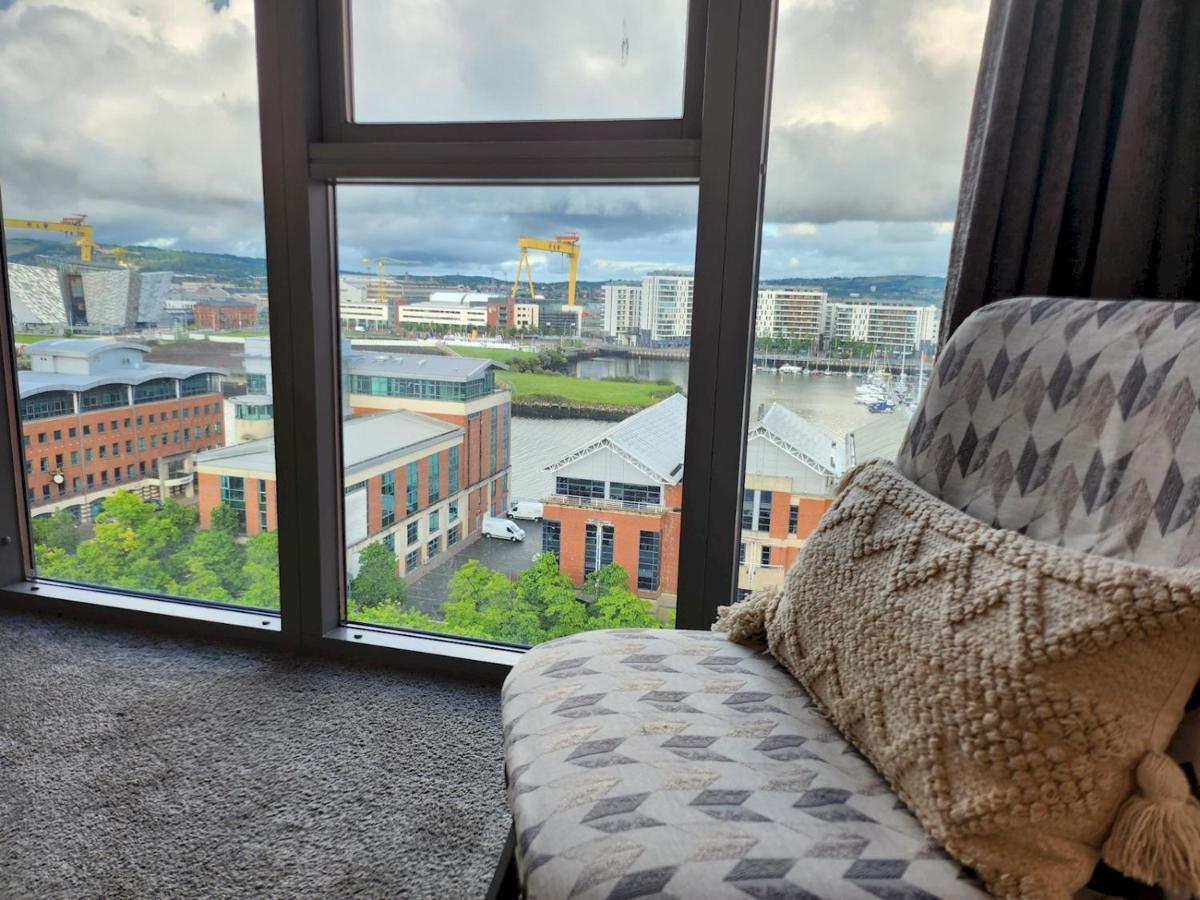 Pass The Keys Stunning Penthouse With Balcony Sunset Views Apartment Belfast Exterior photo